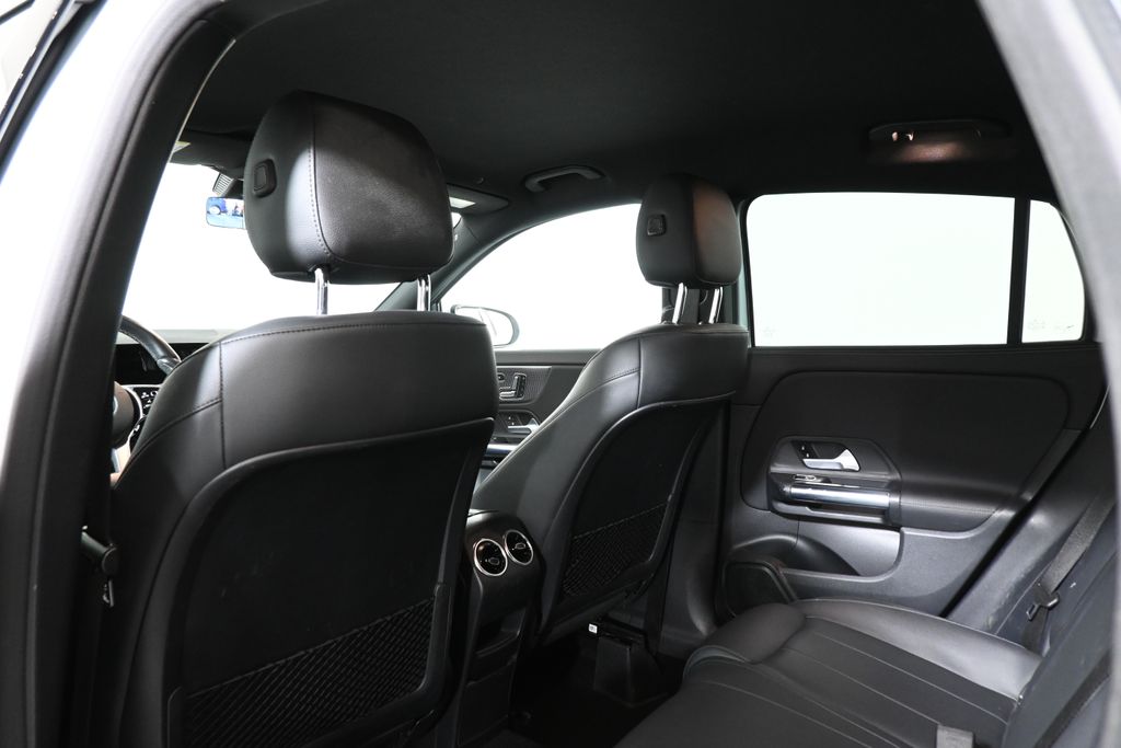 Thumbnail: 2022 Mercedes-Benz GLA - 32