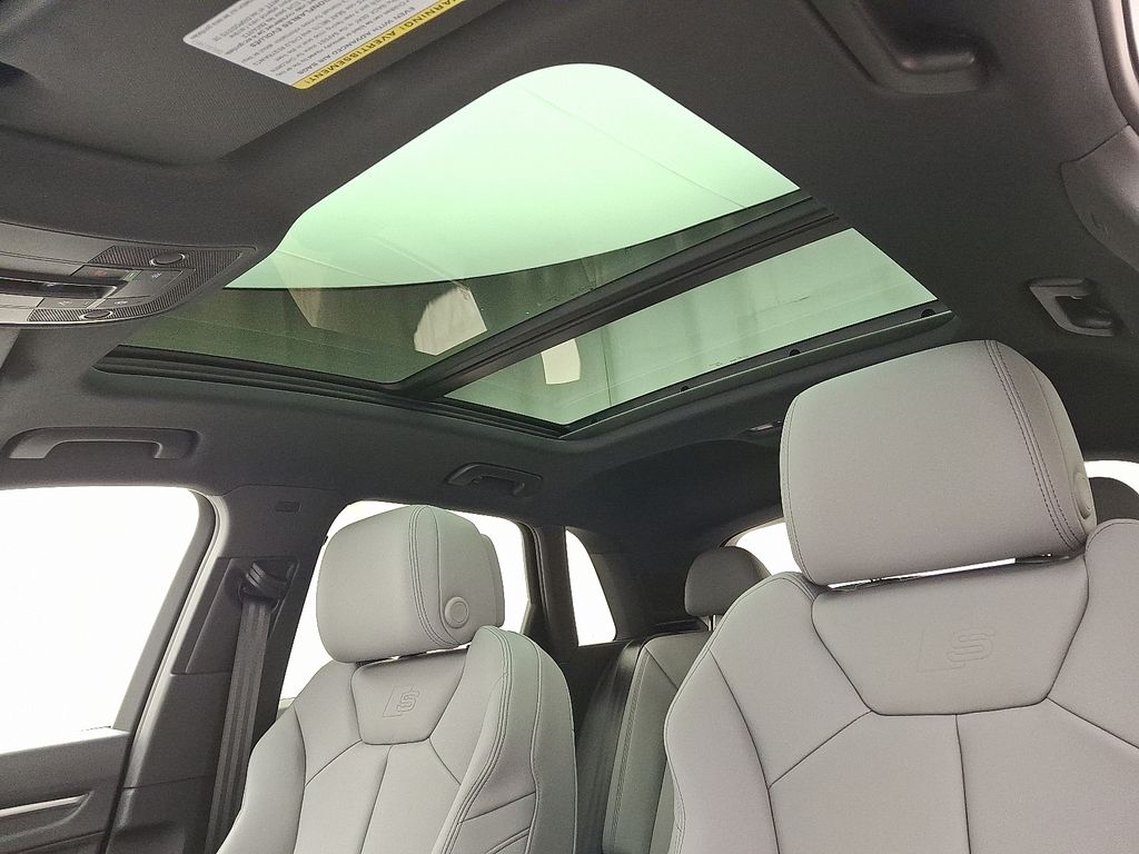 Thumbnail: 2025 Audi Q3 - 9