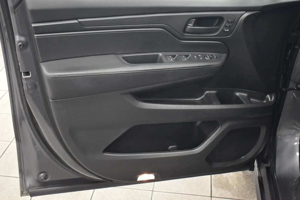 2021 Honda Odyssey EX-L 16