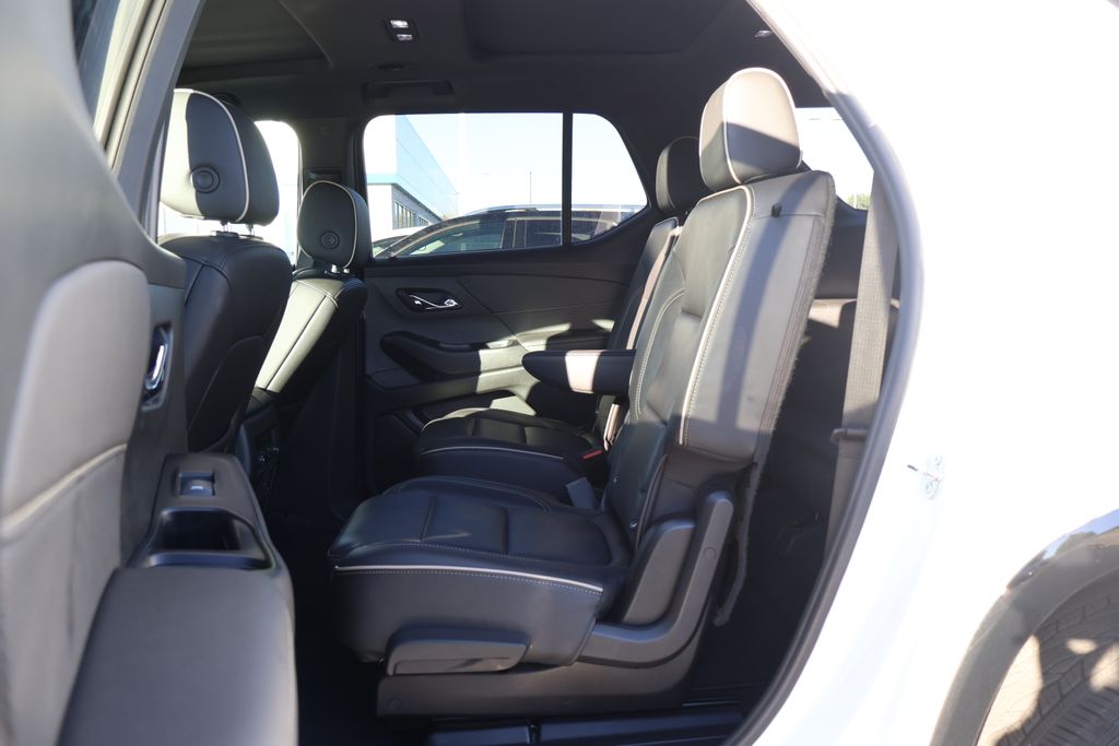 Thumbnail: 2023 Chevrolet Traverse - 28