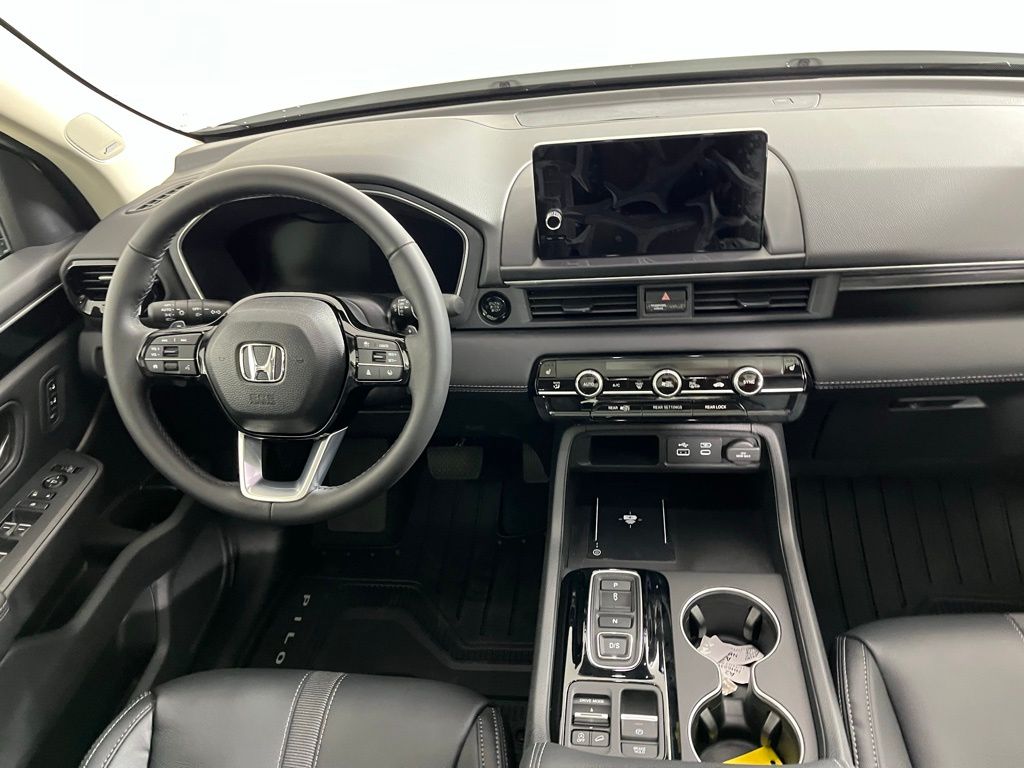 Thumbnail: 2025 Honda Pilot - 15