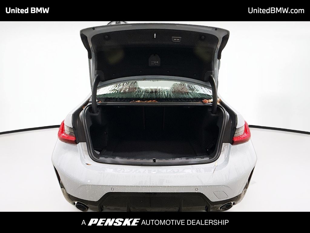 Thumbnail: 2026 BMW 3 Series - 14