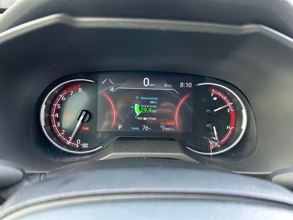2024 Toyota RAV4 XLE 23