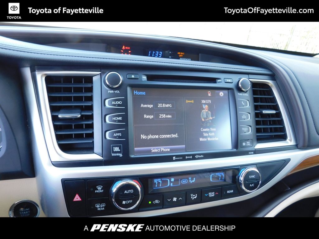 Thumbnail: 2017 Toyota Highlander - 8