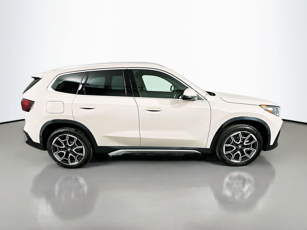 Thumbnail: 2026 BMW X1 - 4