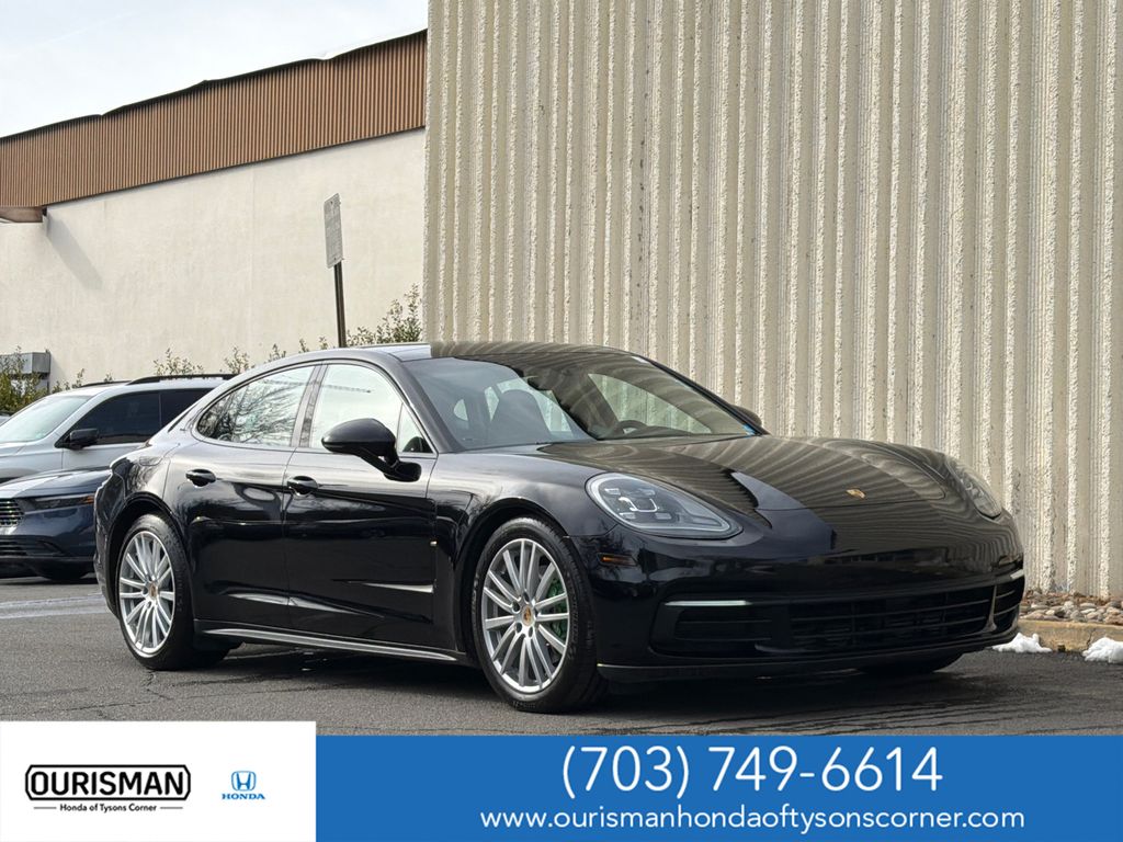 2018 Porsche Panamera 4 AWD