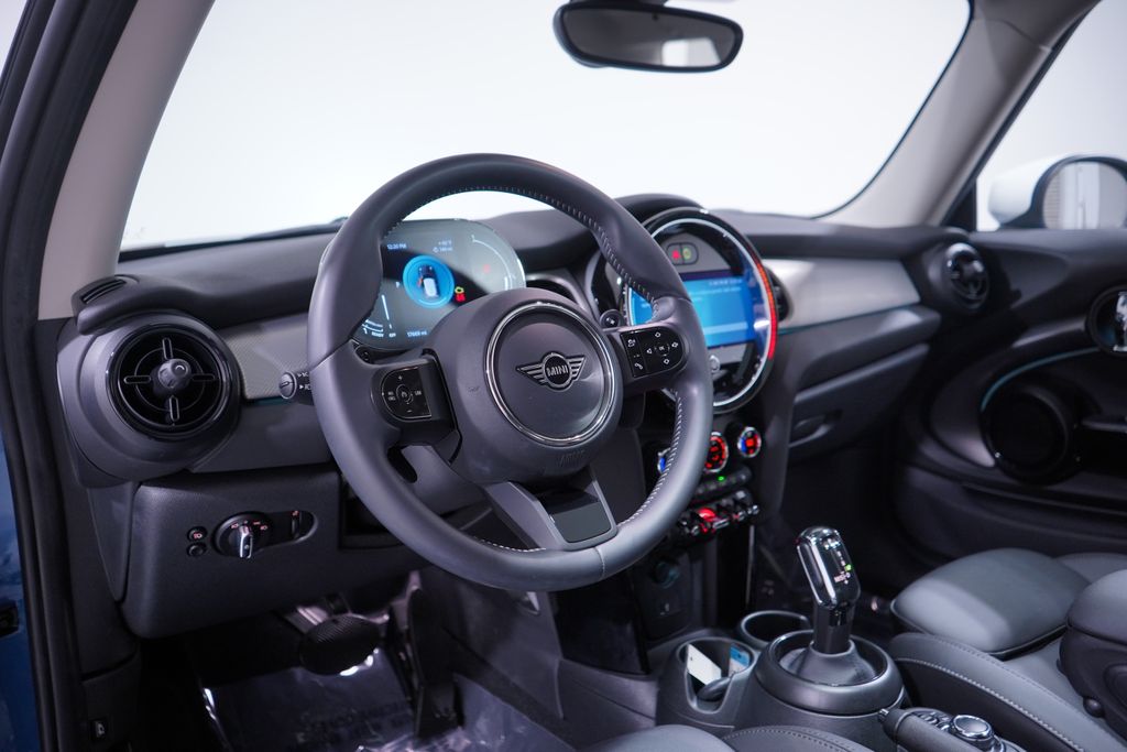 Thumbnail: 2023 MINI Cooper - 6