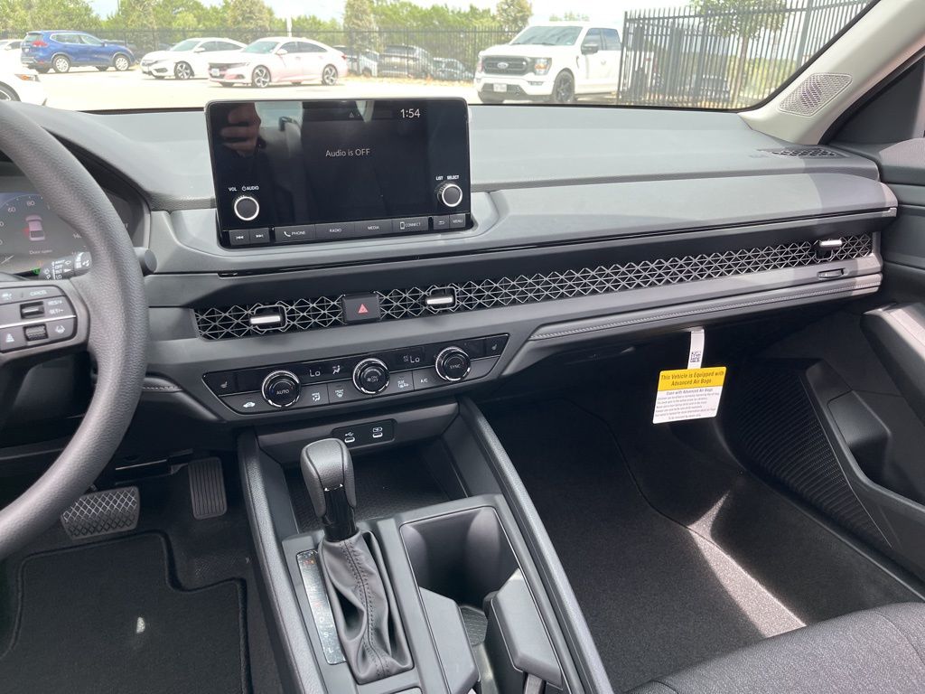 Thumbnail: 2025 Honda Accord - 9