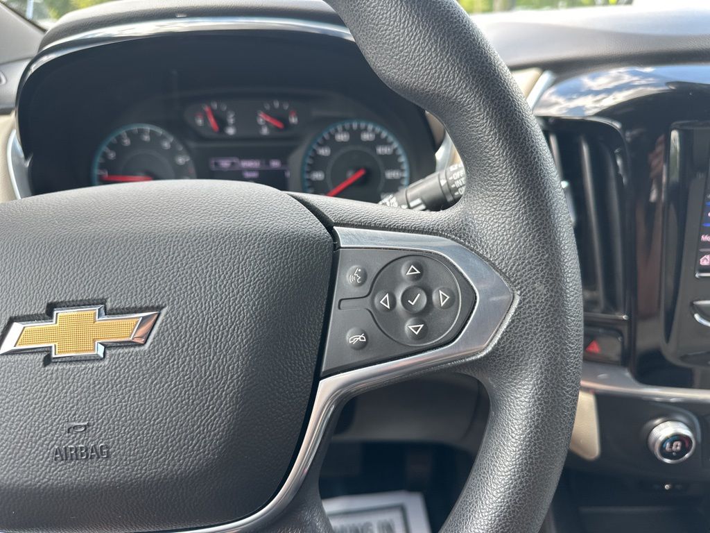 2022 Northsky Blue Metallic Chevrolet Traverse LS FWD SUV