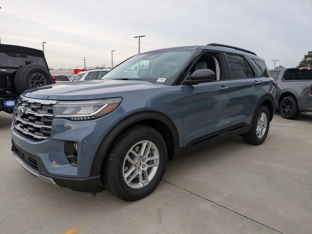 2026 Ford Explorer Active (200A)