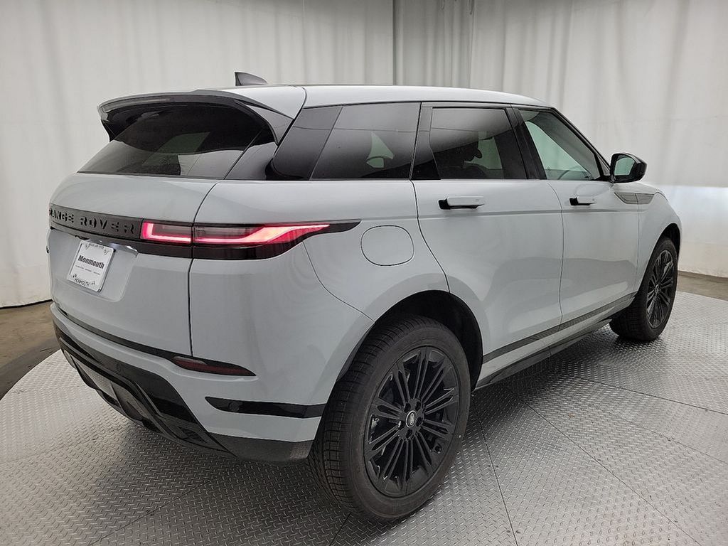 2024 Land Rover Range Rover Evoque Dynamic 3