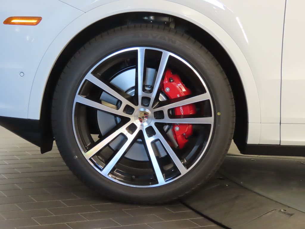 Thumbnail: 2026 Porsche Cayenne - 11