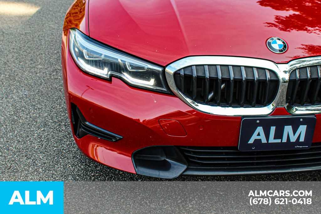 Used 2022 Red BMW 330i xDrive image 10