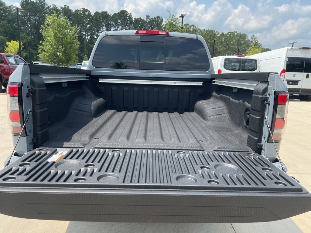2025 Boulder Gray Pearl Nissan Frontier PRO-4X 4X4 Truck