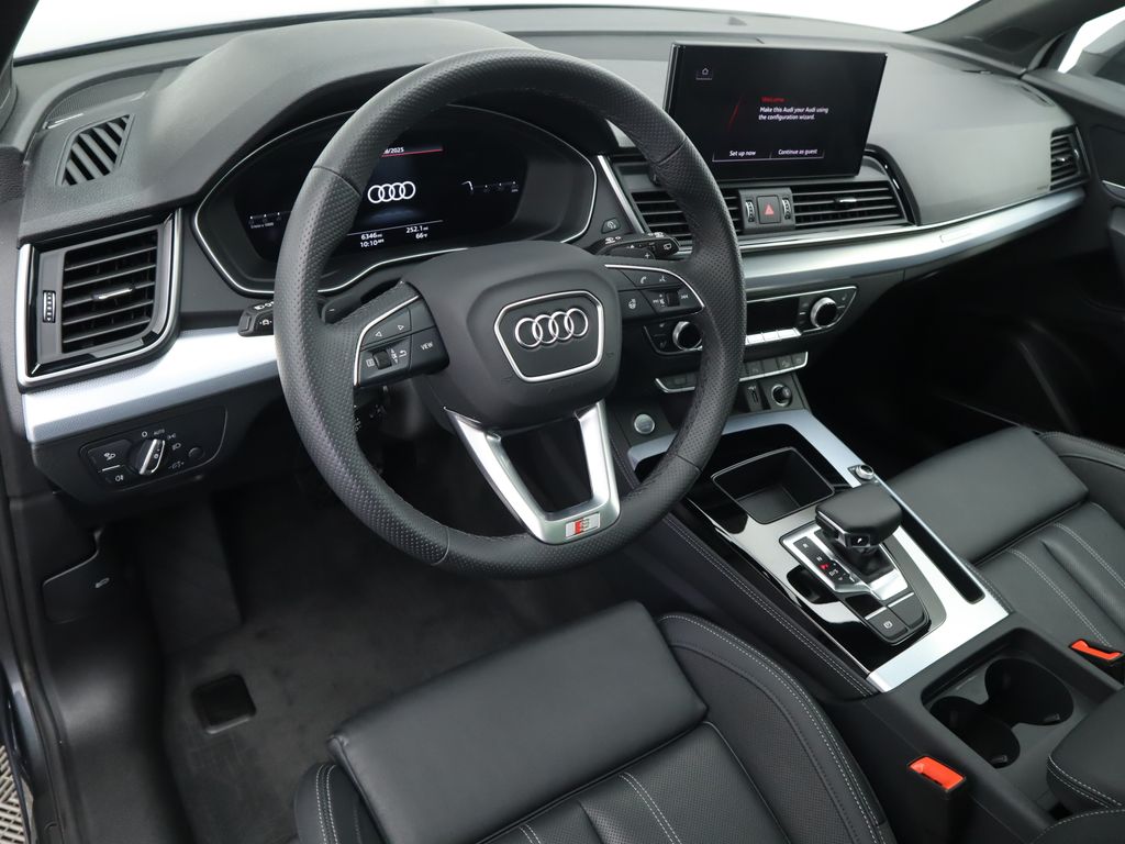 2024 Audi Q5 e Premium 9