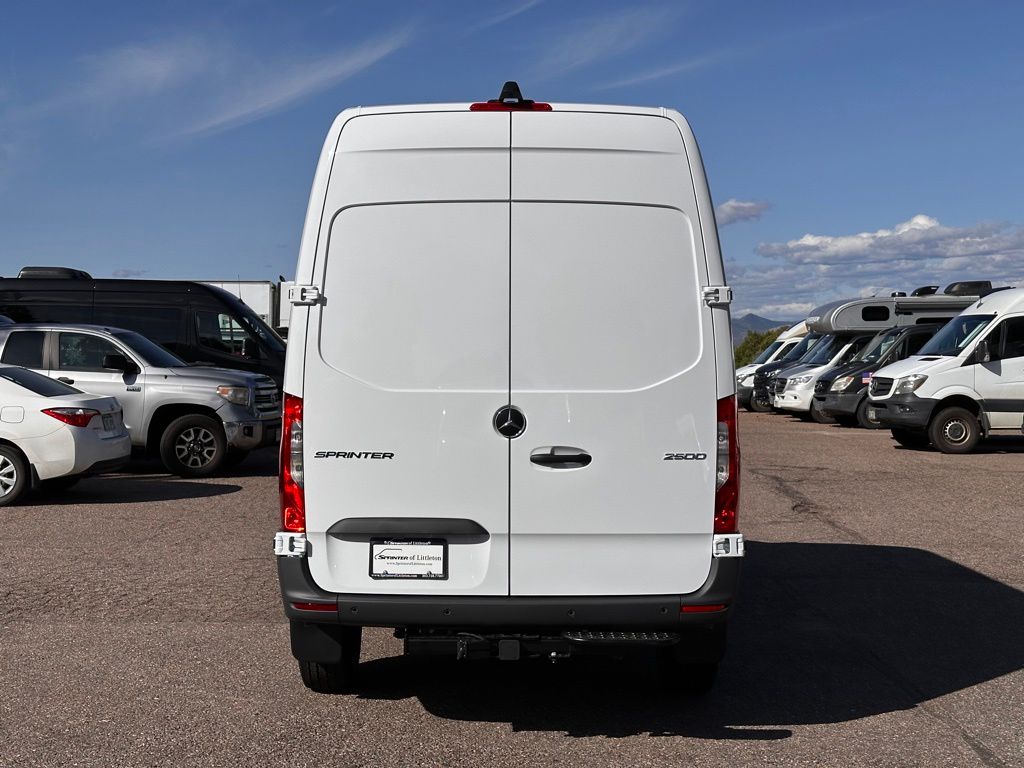 2024 Mercedes-Benz Sprinter 2500 Cargo 144 WB 3