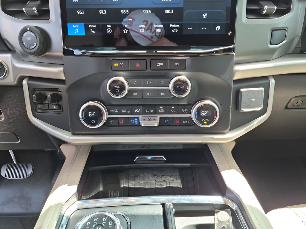 Used 2023 White Ford XLT image 30