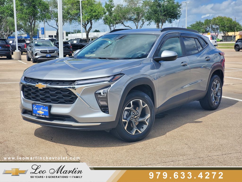 Sterling Gray Metallic 2025 Chevrolet Trax LT FWD SUV / Crossover Front-Wheel Drive 6-Speed Automatic