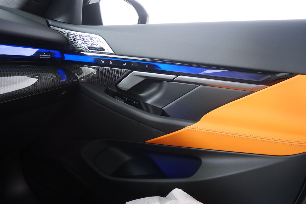 Thumbnail: 2026 BMW M5 - 30