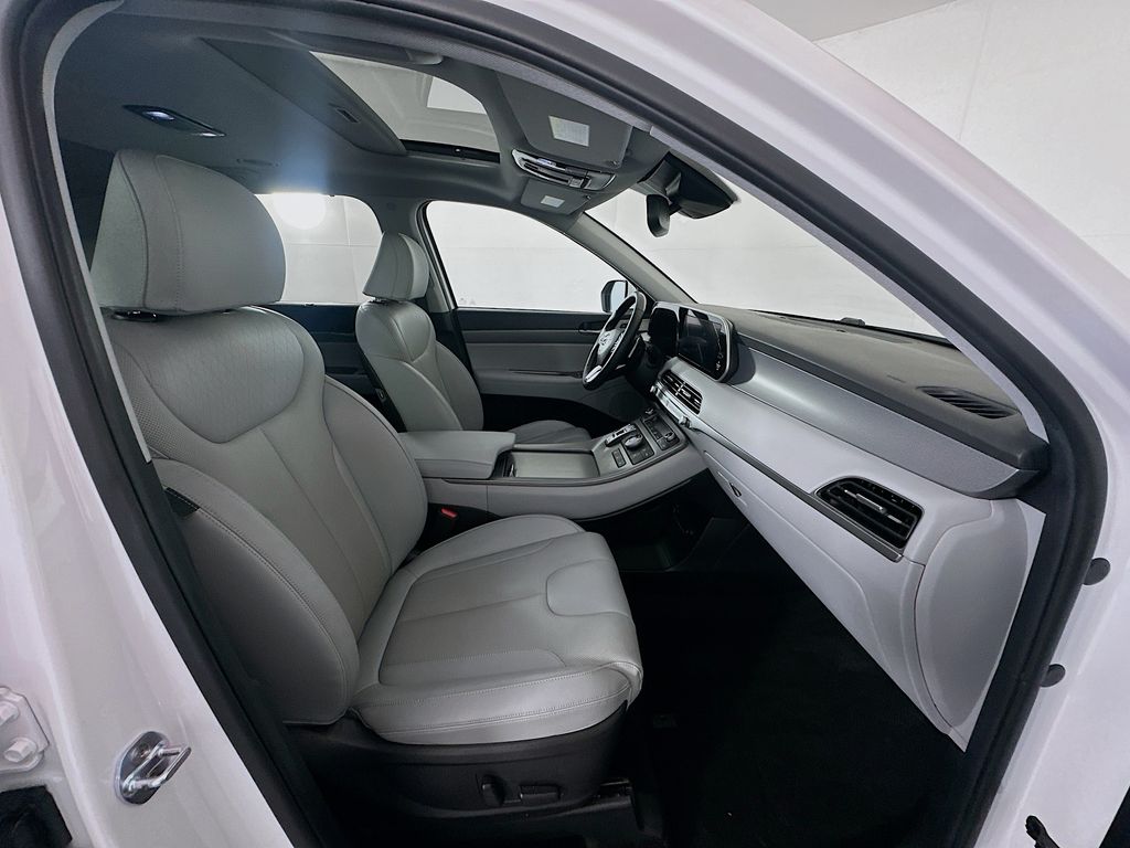 Thumbnail: 2021 Hyundai Palisade - 29