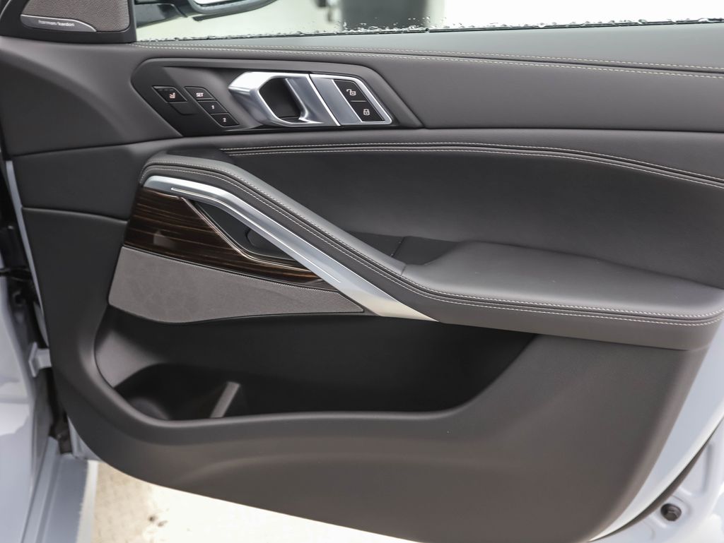 Thumbnail: 2026 BMW X6 - 32