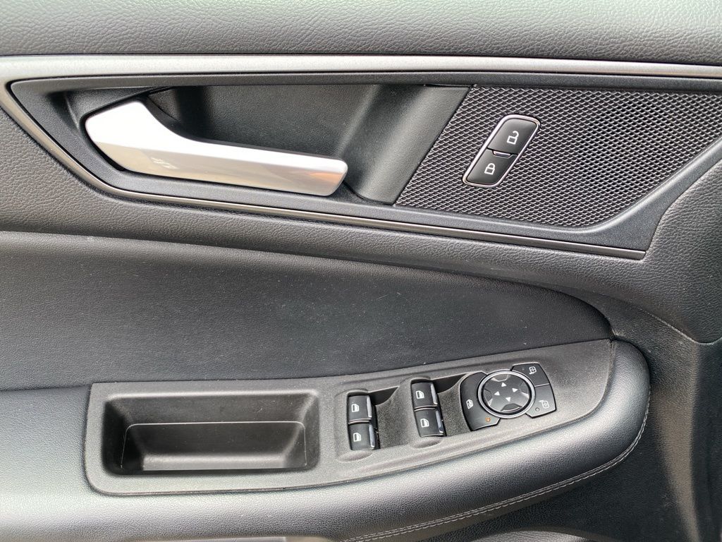 used 2022 Ford Edge car, priced at $22,648