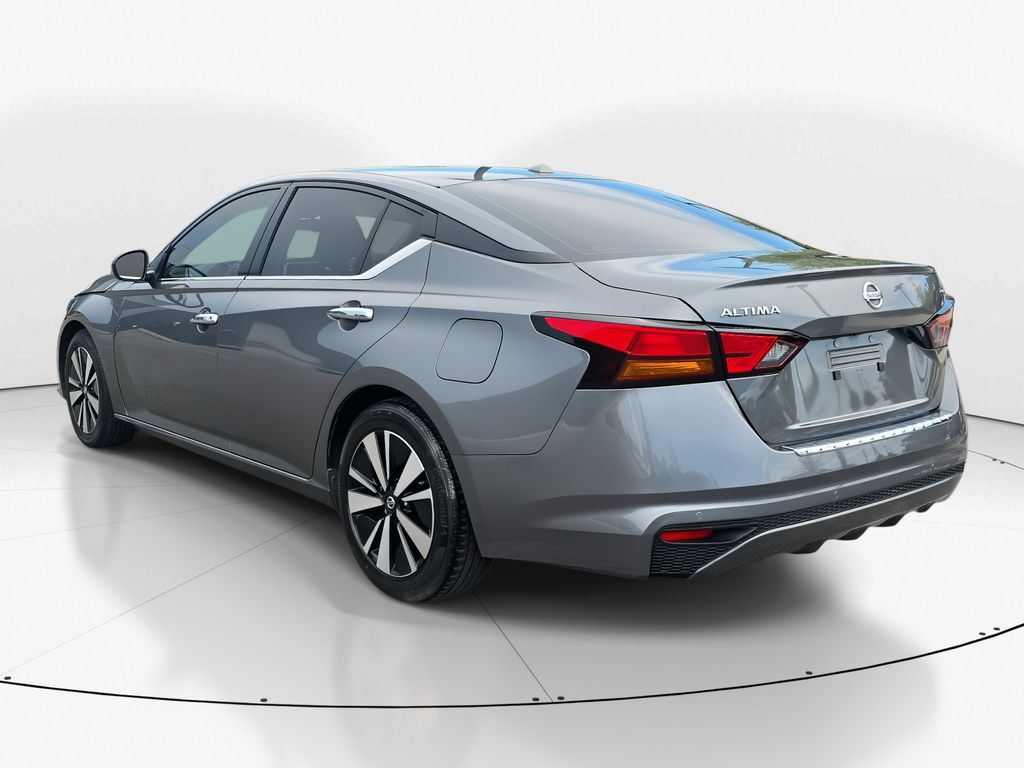 2022 Gun Metallic Nissan Altima 2.5 SV FWD Sedan