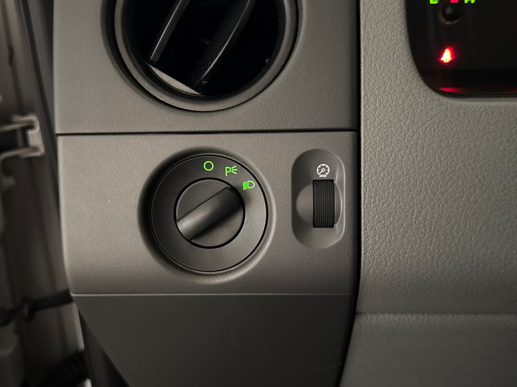 Used 2006 Silver Ford XL image 18