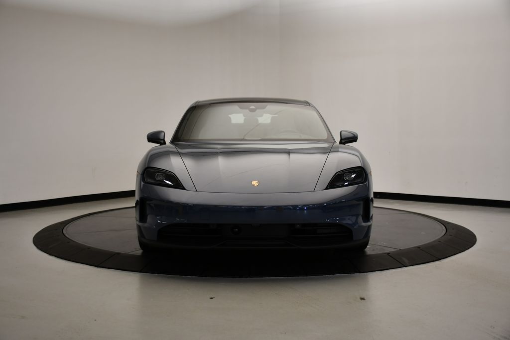 Thumbnail: 2025 Porsche Taycan - 10