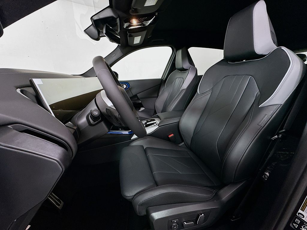 Thumbnail: 2026 BMW X3 - 16