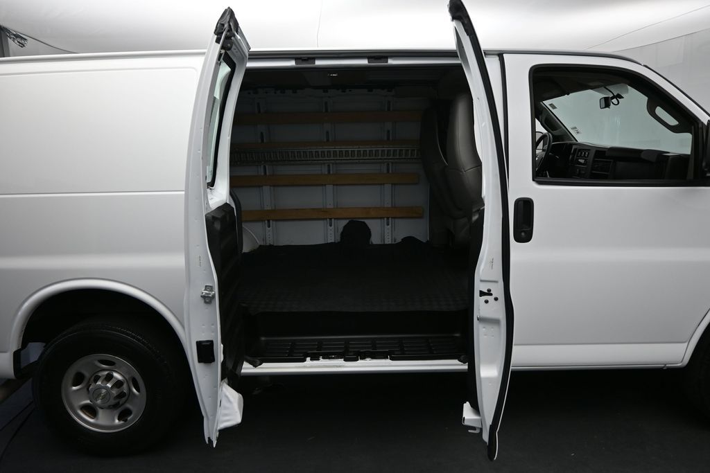 2020 Chevrolet Express Cargo RWD 2500 Regular Wheelbase WT