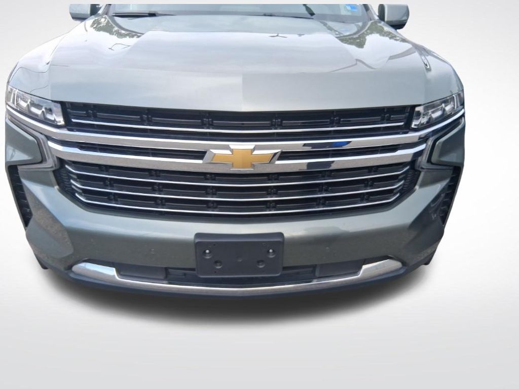 Used 2023 Green Chevrolet LT image 3