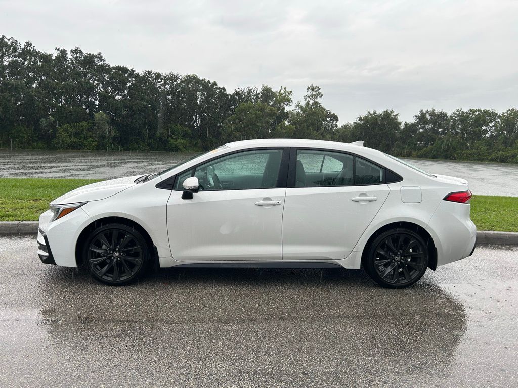 2024 Toyota Corolla SE 2