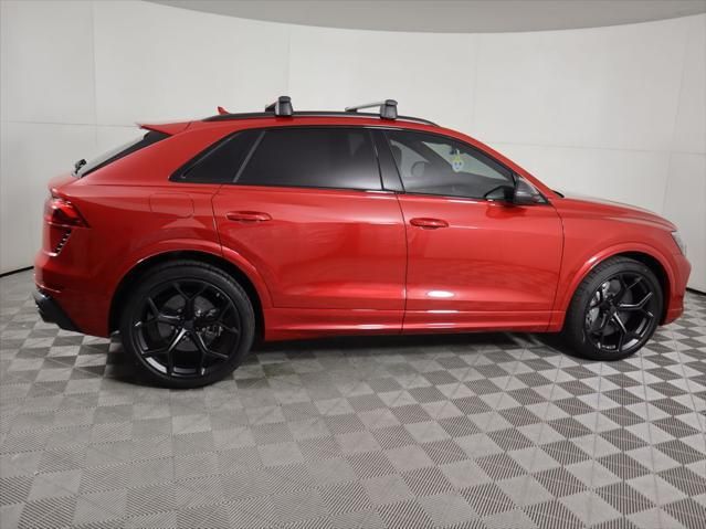 Thumbnail: 2026 Audi RS Q8 - 4