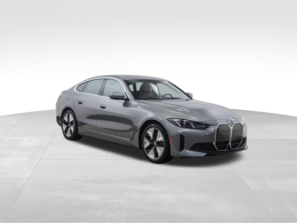 Thumbnail: 2025 BMW i4 - 8