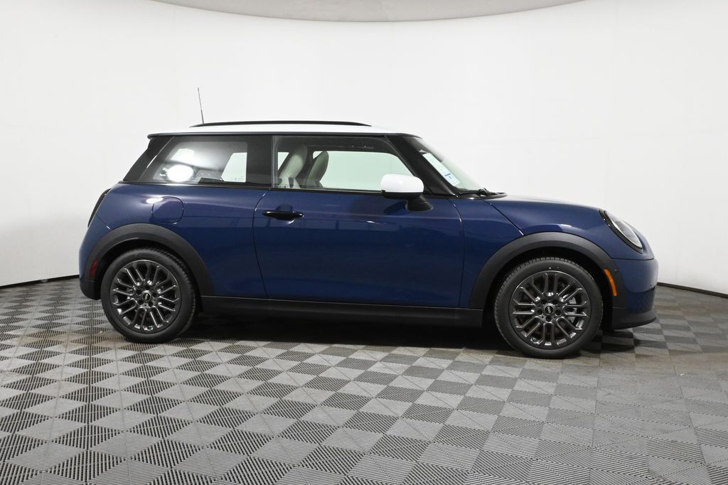 2025 MINI Cooper  8