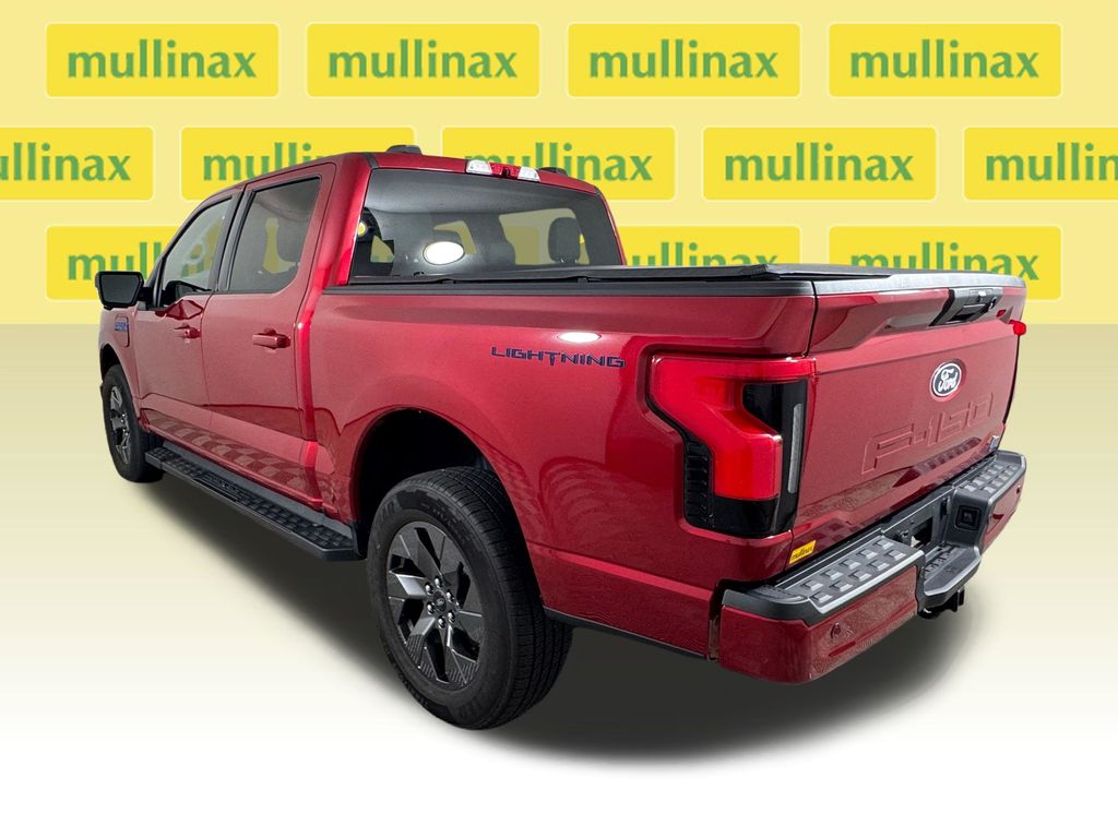 Certified Used 2025 Red Ford Flash image 11