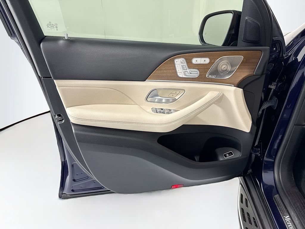 Thumbnail: 2021 Mercedes-Benz GLE - 25