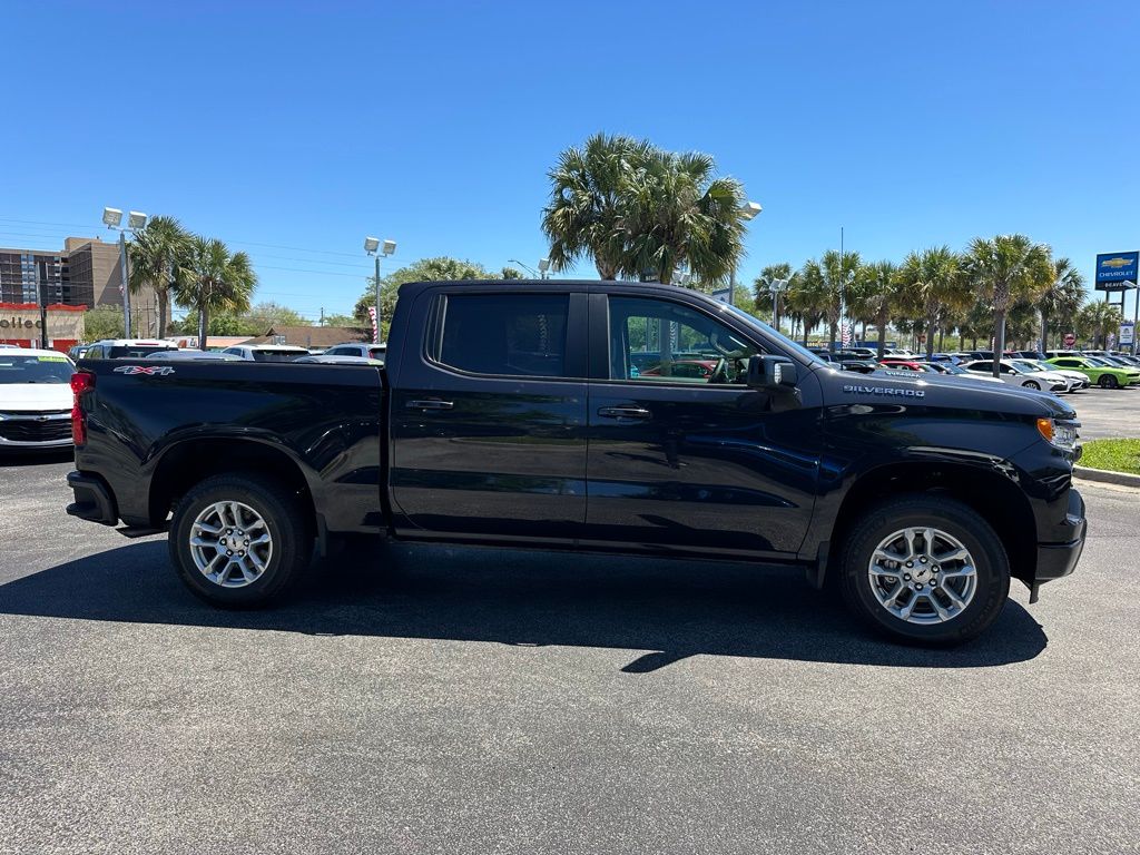 2024 Chevrolet Silverado 1500 RST 9