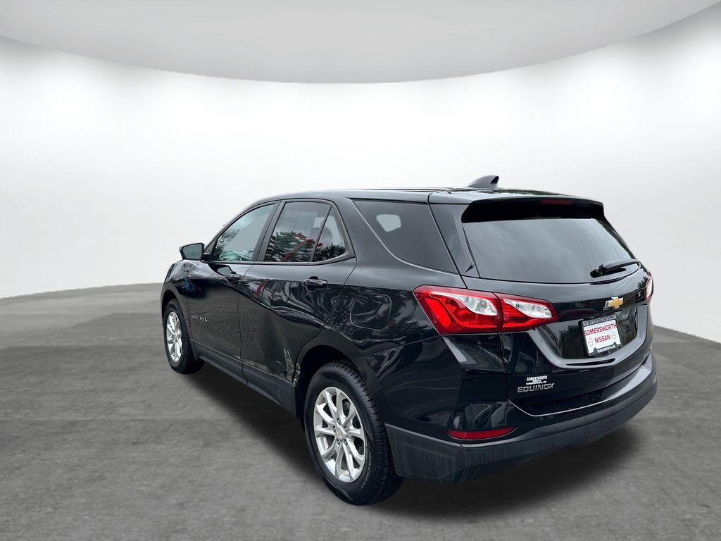 View vehicle photo 7