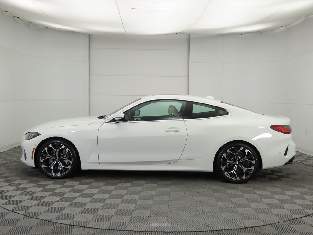 Thumbnail: 2026 BMW 4 Series - 8