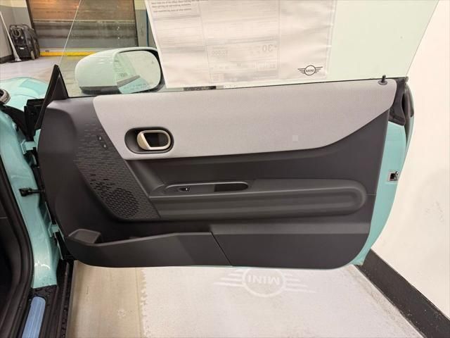 Thumbnail: 2026 MINI Cooper - 21