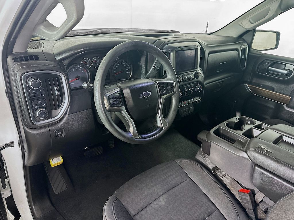 Used 2020 White Chevrolet LT image 29