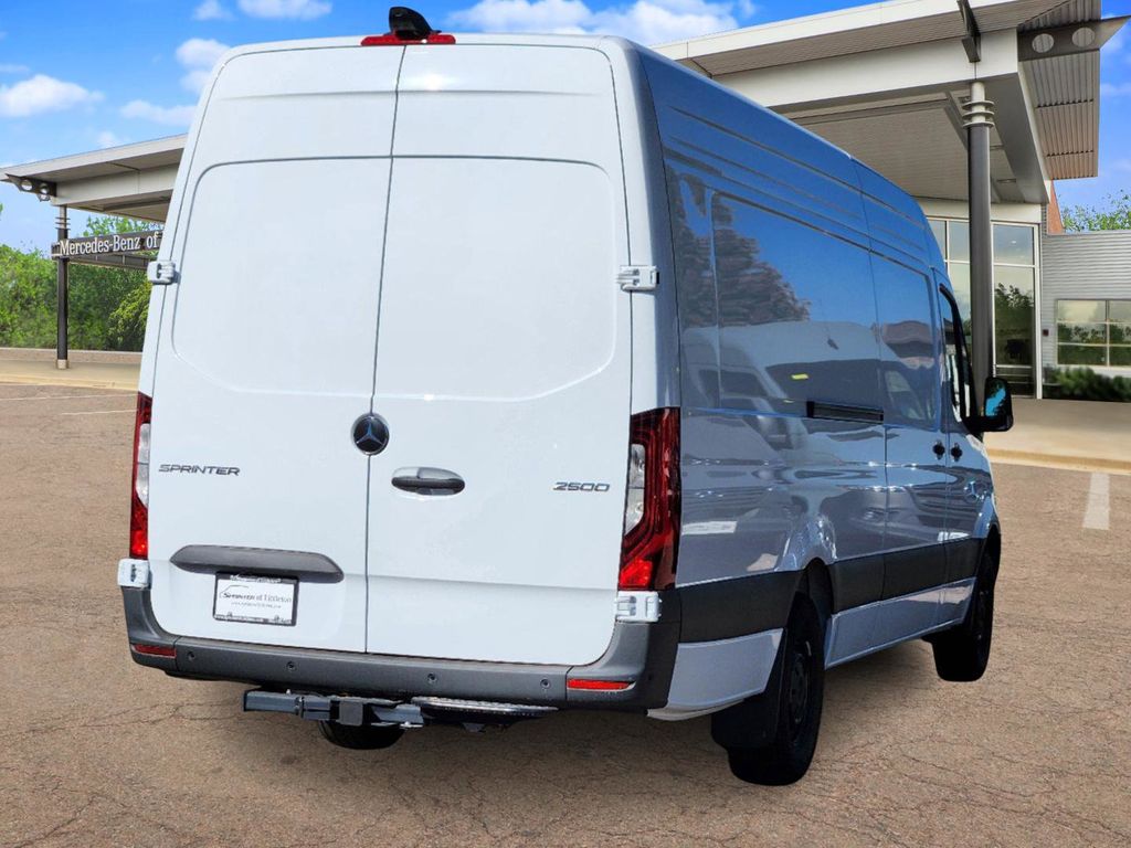 2024 Mercedes-Benz Sprinter 2500 Cargo 170 WB 3