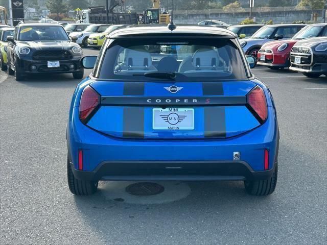 Thumbnail: 2026 MINI Cooper - 4