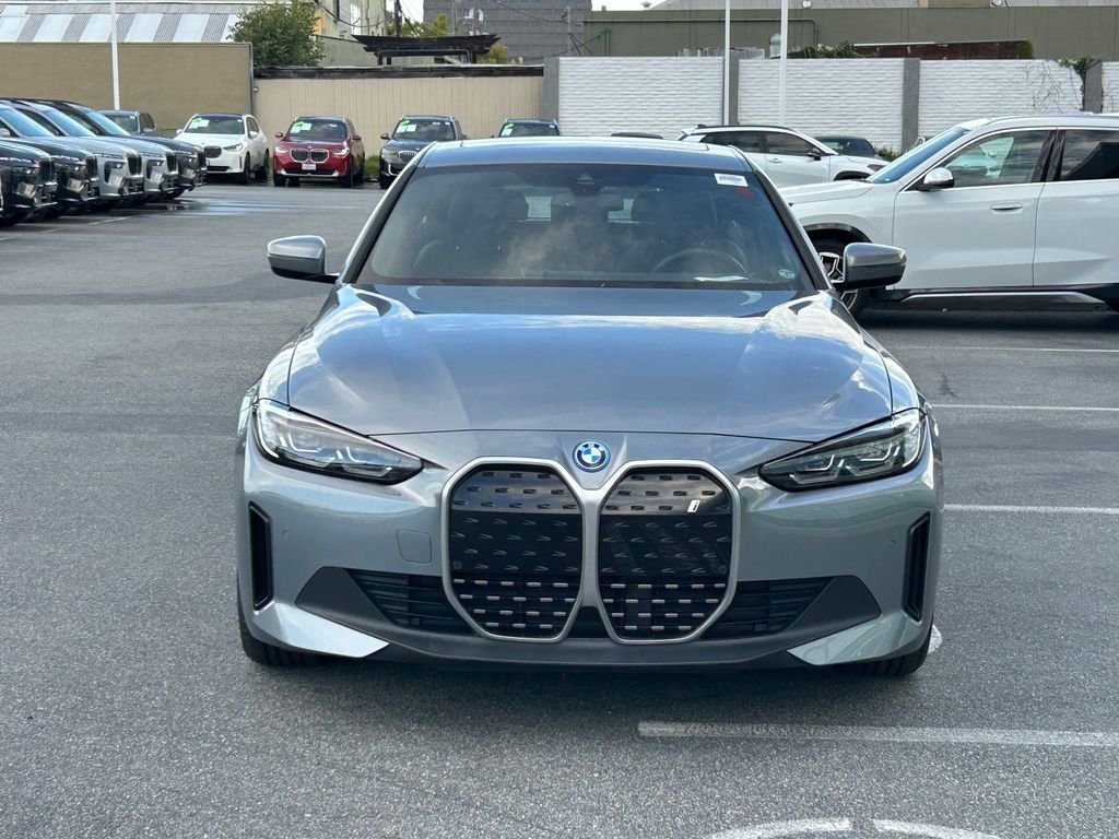 Thumbnail: 2023 BMW i4 - 8
