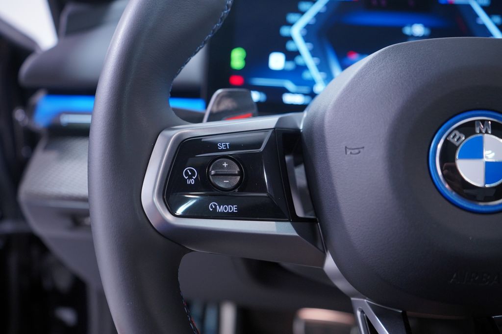 Thumbnail: 2024 BMW i5 - 20