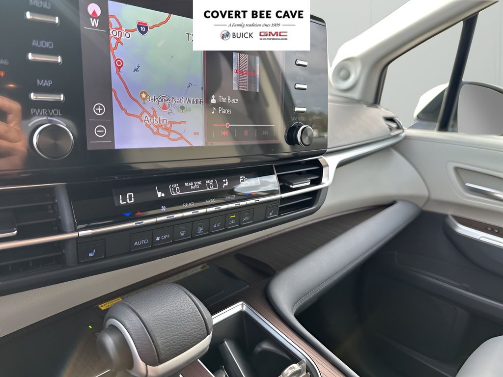 Used Car 2024 Toyota Sienna  Xle For Sale Under $80,000 In Austin, Texas