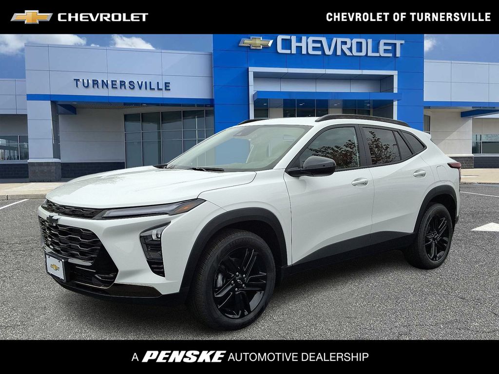 Thumbnail: 2025 Chevrolet Trax - 1