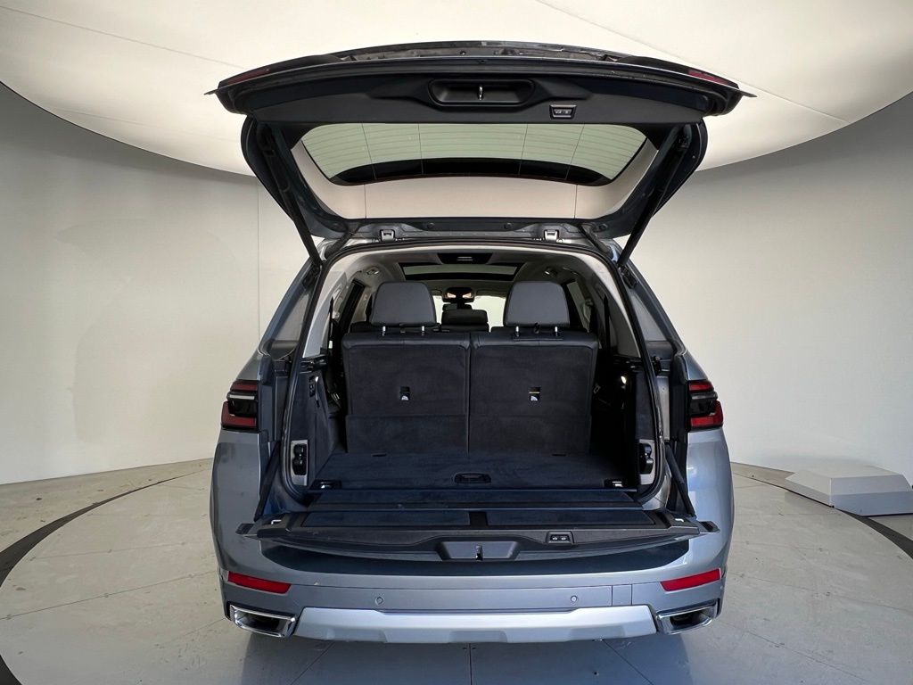 Thumbnail: 2024 BMW X7 - 5